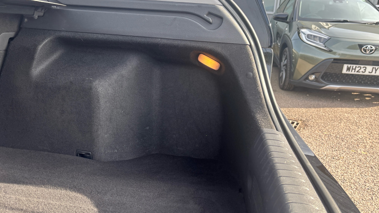 Hyundai IONIQ 1.6 GDi Hybrid Premium SE 5dr DCT Hybrid Hatchback